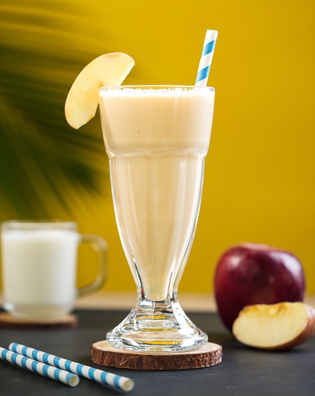 Apple milk shake 