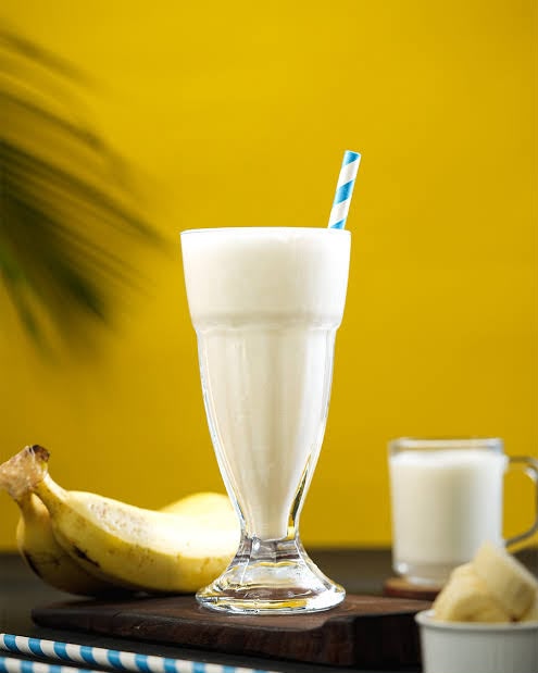 Banana milk shake 